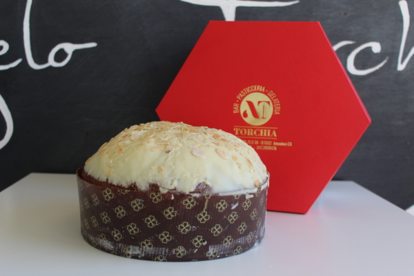 PANETTONE LAMPONE E MANDORLA